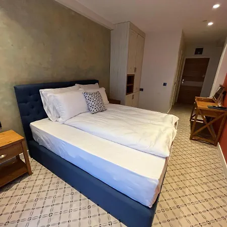 Vlasinsko Jezero Bed & Breakfast 3*